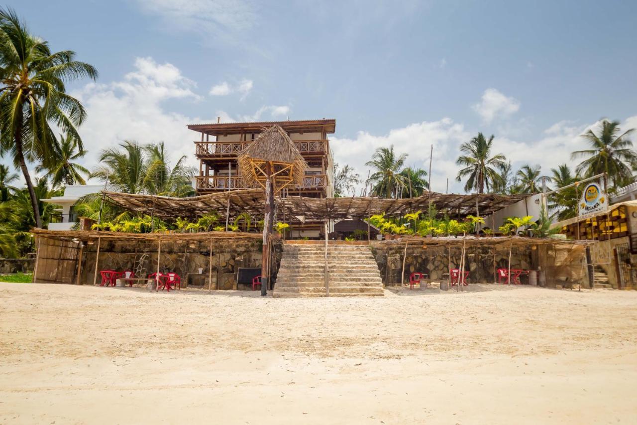 Ziwa Beach Resort Бамбури Екстериор снимка