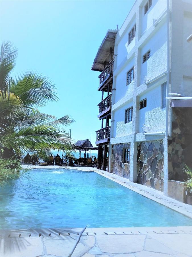 Ziwa Beach Resort Бамбури Екстериор снимка