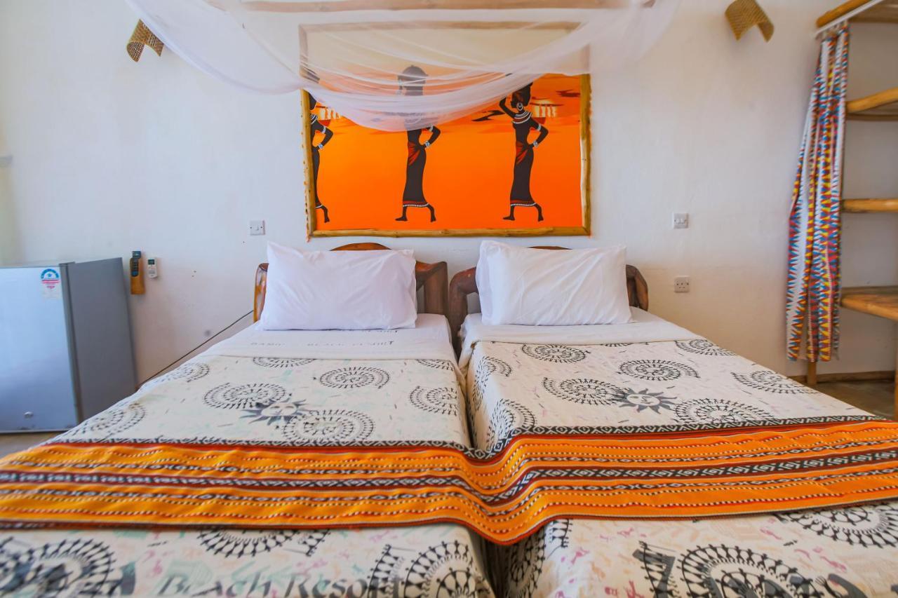 Ziwa Beach Resort Бамбури Екстериор снимка