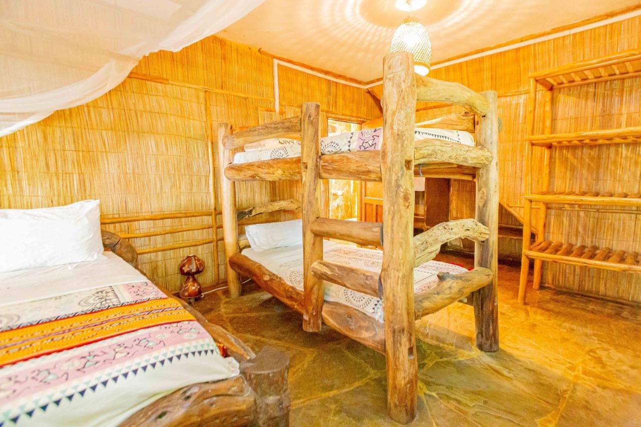 Ziwa Beach Resort Бамбури Екстериор снимка