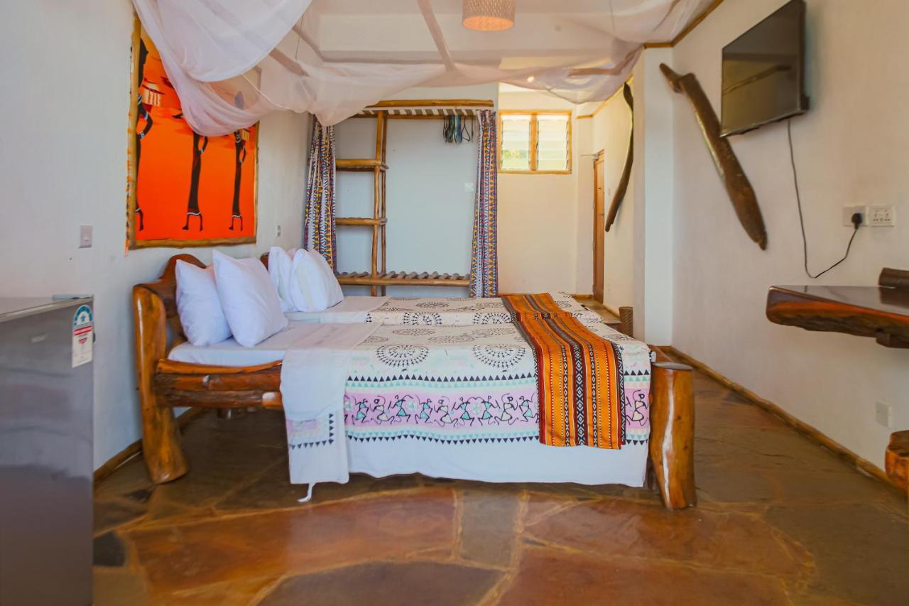 Ziwa Beach Resort Бамбури Екстериор снимка