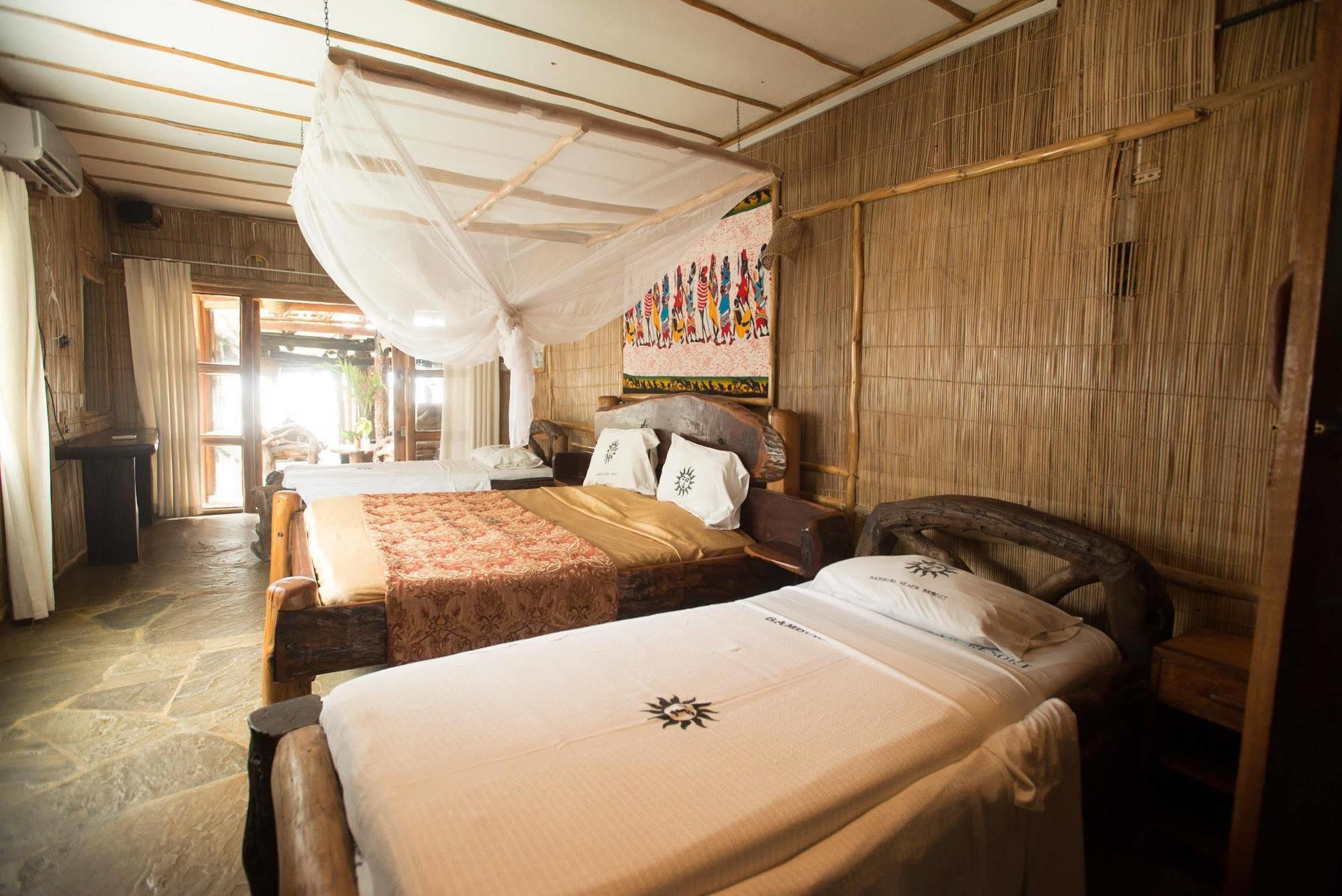 Ziwa Beach Resort Бамбури Екстериор снимка